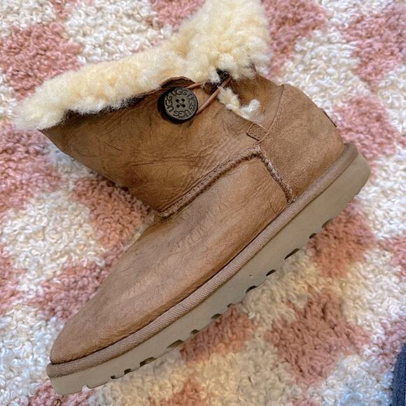 Ugg Bailey Sheepskin Ankle Boots - Picture 9 of 11